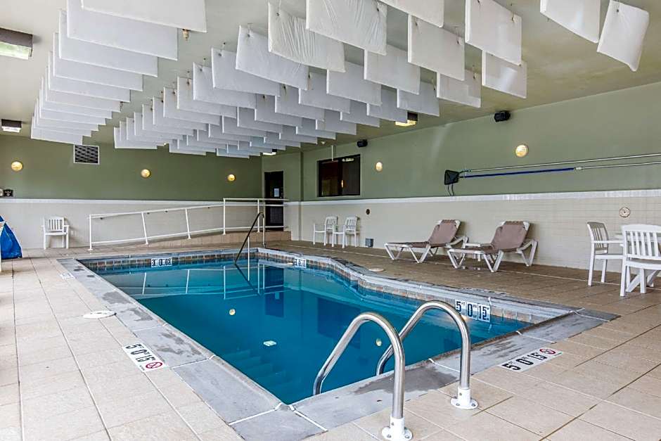 Comfort Suites Fairview Heights - St. Louis