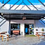 HOTEL THANIA