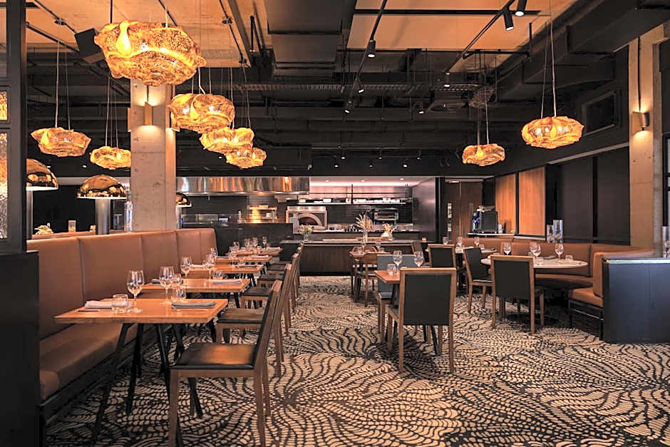 Amora Hotel Adelaide