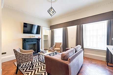 Superior King or Twin Suite