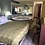 Quality Inn Columbia City near US-30
