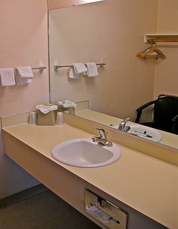 Royal Motor Inn