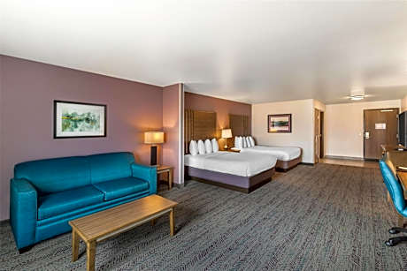 Queen Suite with Two Queen Beds - Non-Smoking
