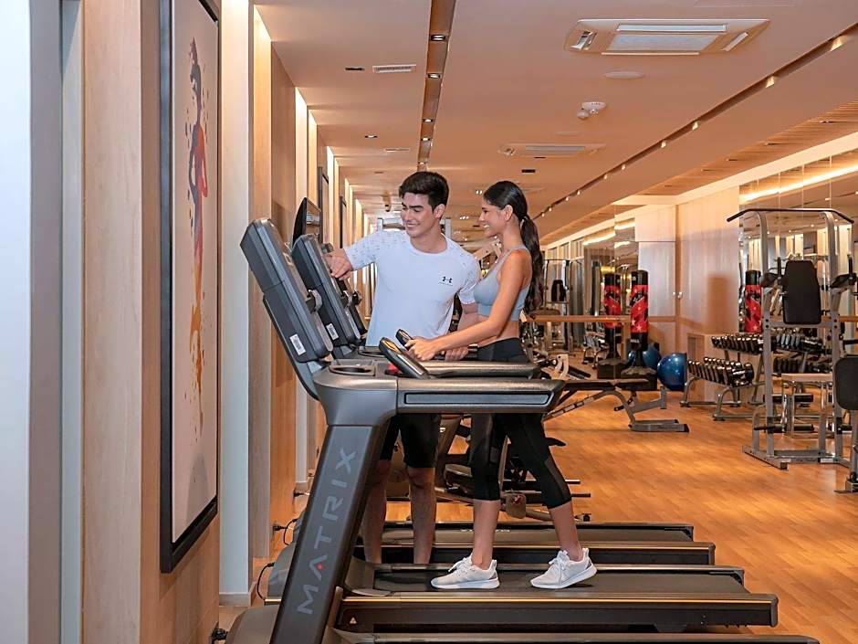 Novotel Living Bangkok Sukhumvit Legacy