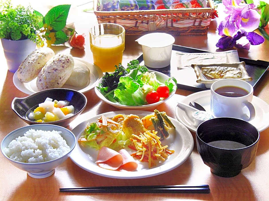 Hotel Route Inn Niigata Kenchominami