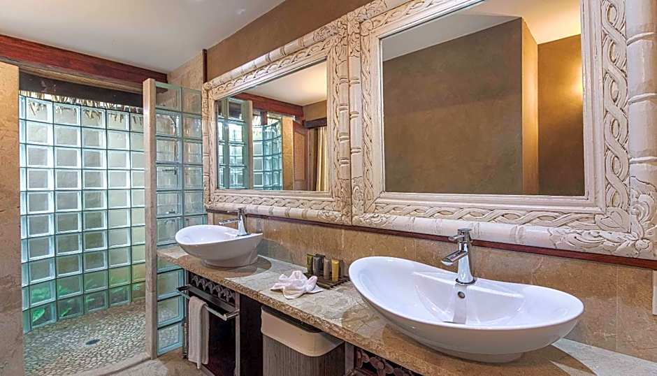 Rumours Luxury Villas & Spa