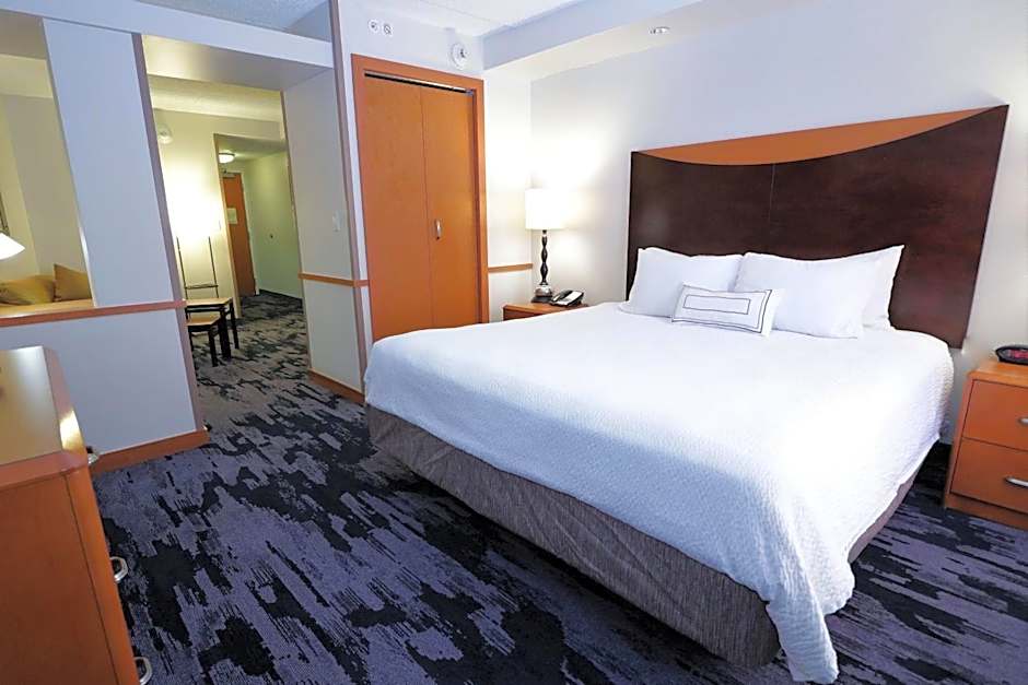 Photo 1 of 3 of 1 King Bed with Sofabed Suite, Hearing/Mobility Accessible, Bathtub