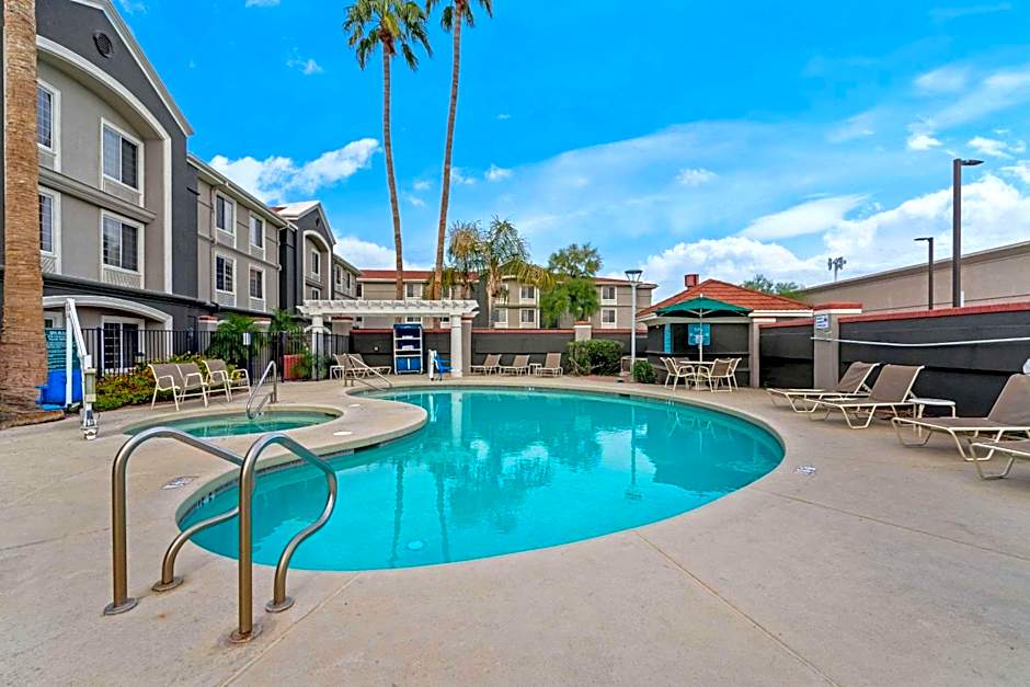 La Quinta Inn & Suites by Wyndham Phoenix Scottsdale