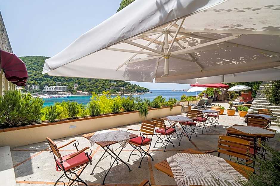 Boutique & Beach Hotel Villa Wolff