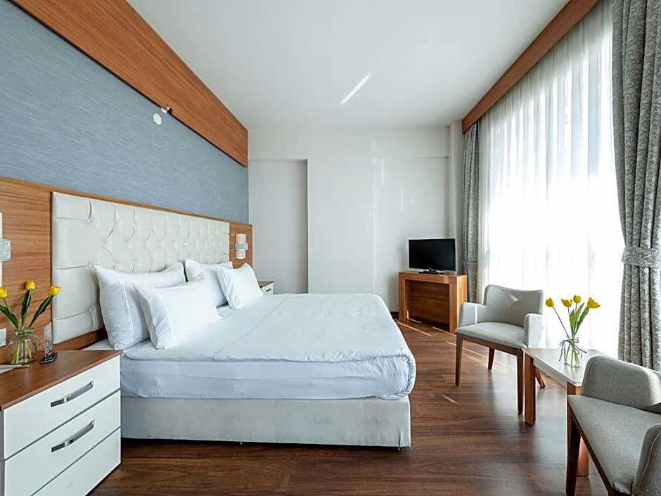 Parion Hotel