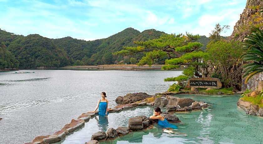 Kumano-bettei Nakanoshima