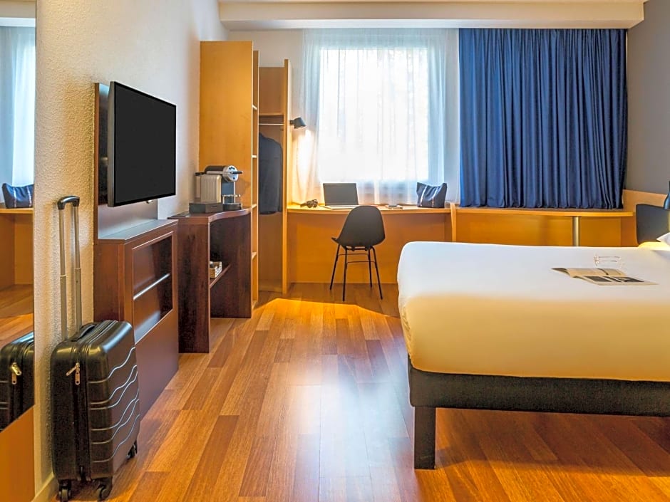 Ibis Geneve Petit Lancy Hotel