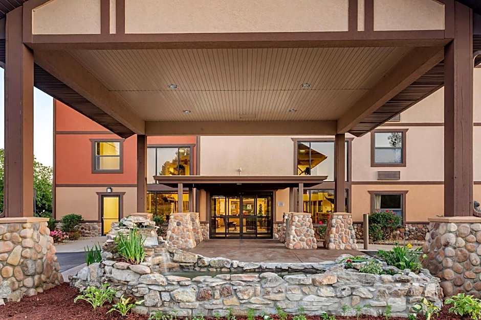 Comfort Inn & Suites Branson Meadows