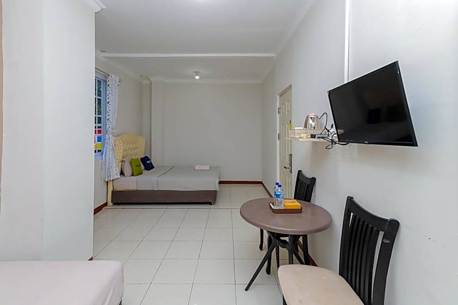 Urbanview Hotel Syariah Near Gelora Delta Sidoarjo