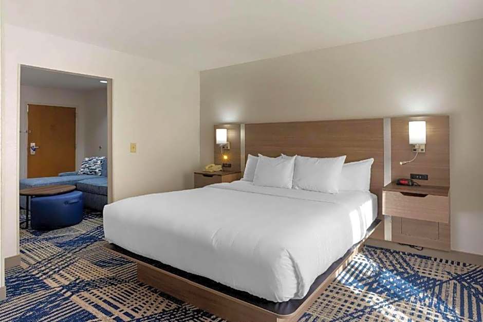 Comfort Inn & Suites Hot Springs Midtown