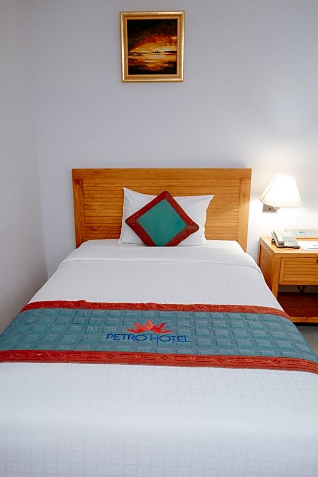 Petro Hotel