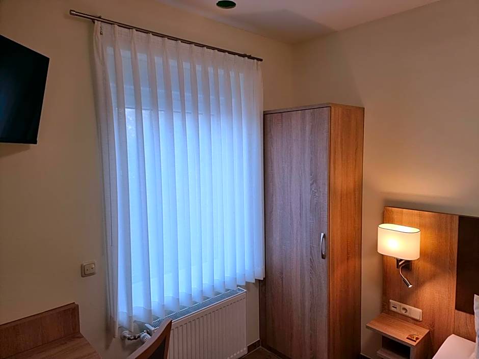 Gästehaus Grunewald Bed & Breakfast