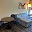 La Quinta Inn & Suites by Wyndham Macon West