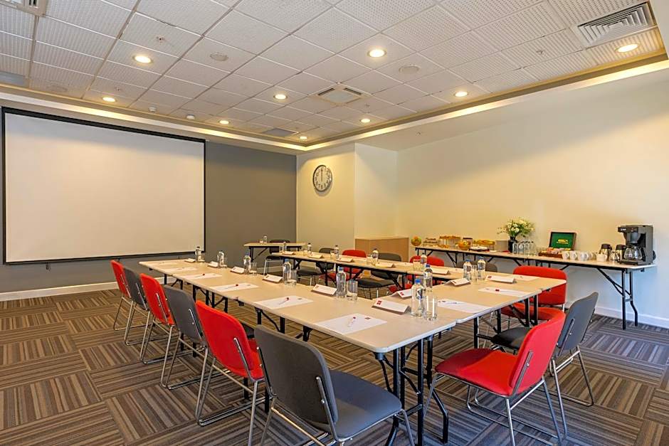 Ibis Izmir Alsancak