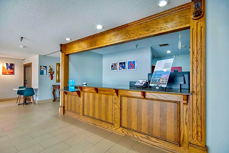 Motel 6-Abbeville, LA