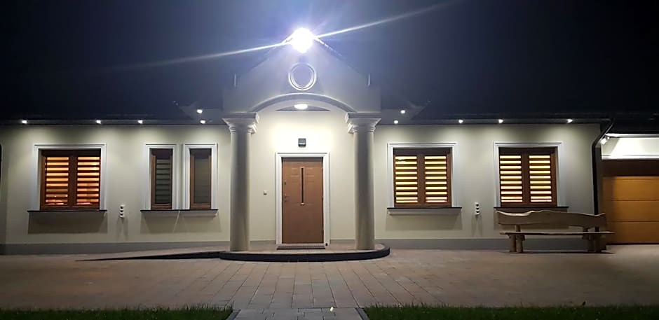 Komfortowy Leśny Dworek