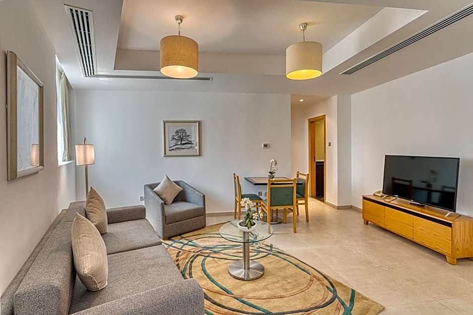 Grand Heights Dubai Hotel Apartments
