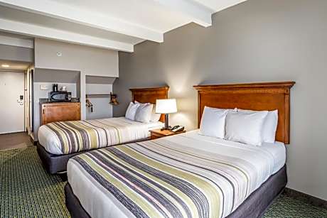 Queen Room with Two Queen Beds - Disability Access