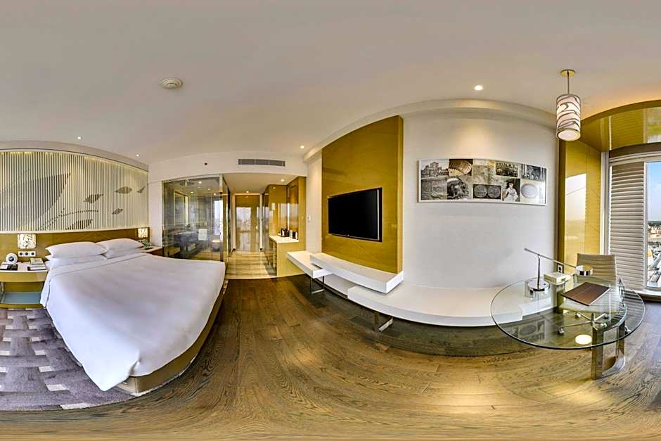 Renaissance Lucknow Hotel