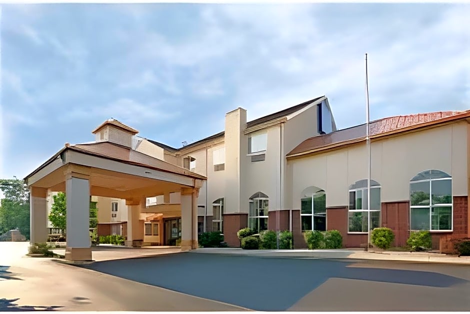 Comfort Inn & Suites Sharonville - Cincinnati North