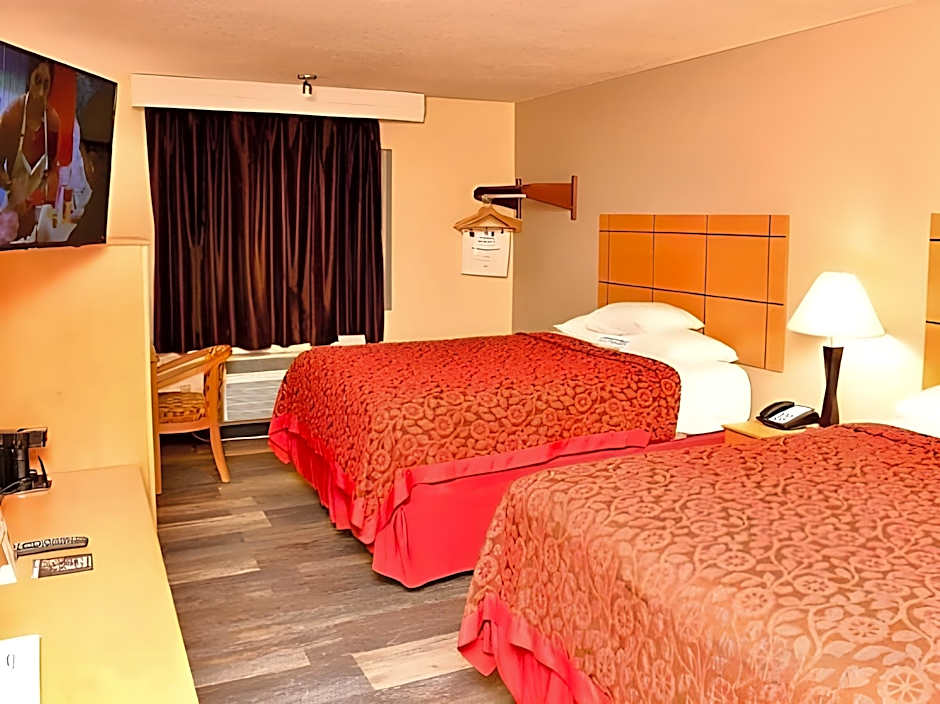 Days Inn & Suites by Wyndham Kaukauna WI