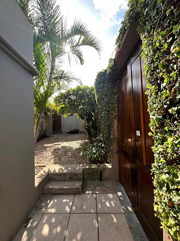 Dolphin Circle Bed and Breakfast