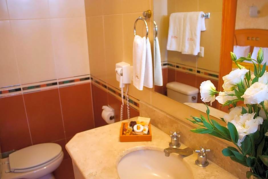 Hotel Puerta Del Sol Guadalajara