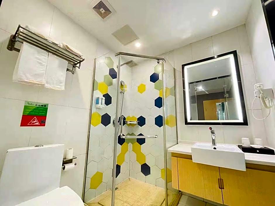 Vatica Suzhou Xiaoxian  Longhu Road Hotel