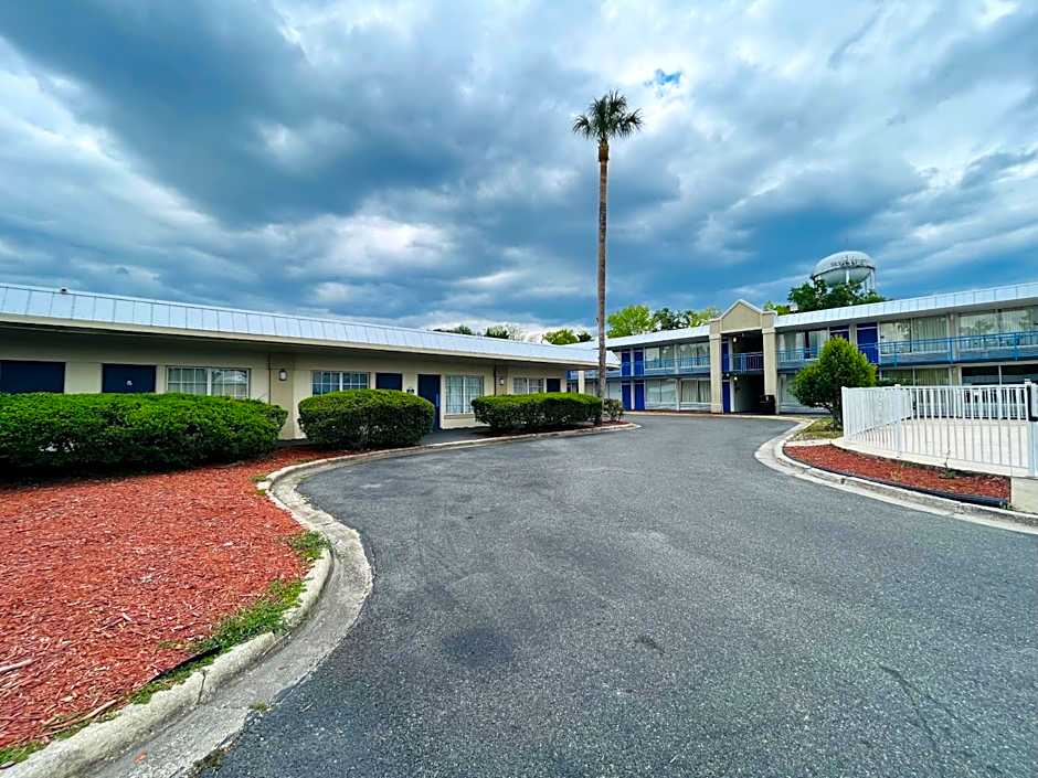 Rodeway Inn Silver Springs - Ocala East