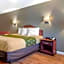 Econo Lodge Inn & Suites