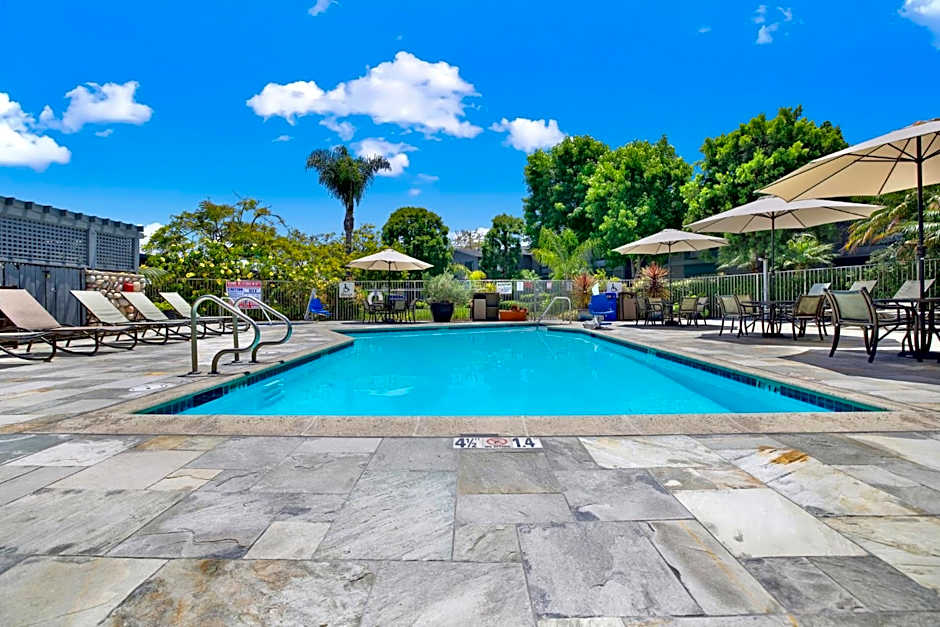 Holiday Inn Express & Suites Carpinteria By IHG