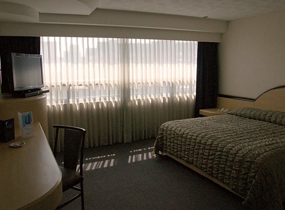 Porto Novo Hotel & Suites