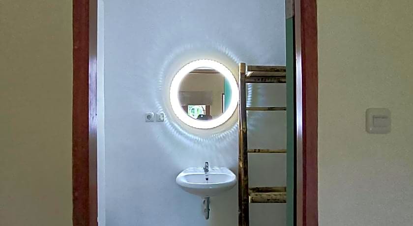 Roots Hotel Senggigi