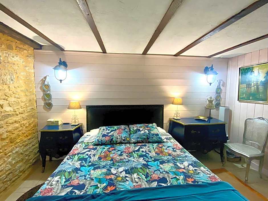 La Clef des Songes - chambres climatisées - Sarlat Centre - Parking gratuit - Piscine, Spa et massages à 400mètres