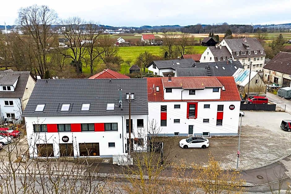 B&S Hotel