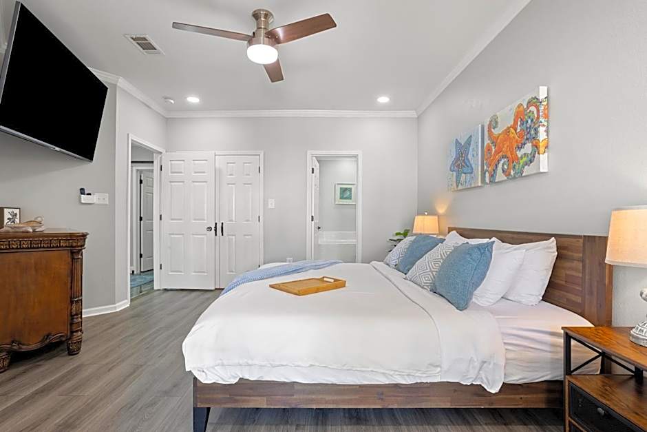 Luxury Condo in Gulfport
