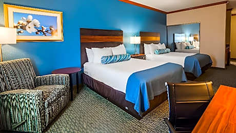 2 Queen Beds Nonsmoking Accessible