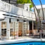 Lighthouse Hotel - Key West Historic Inns