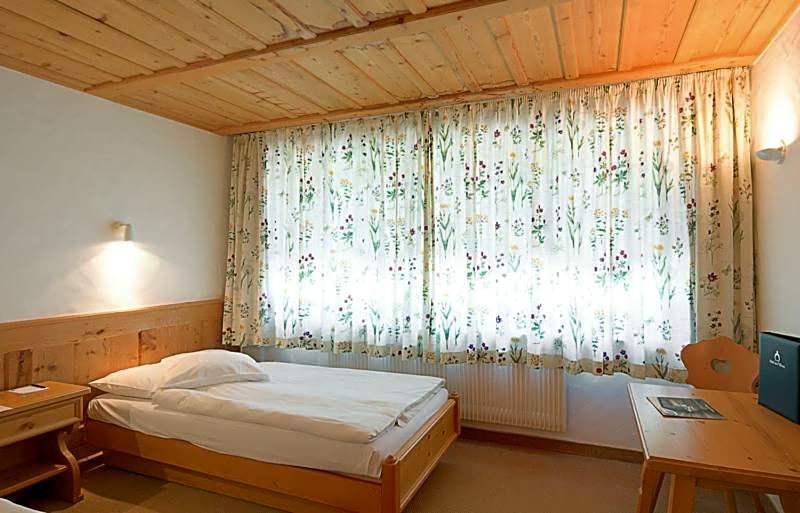 Hotel Etrier
