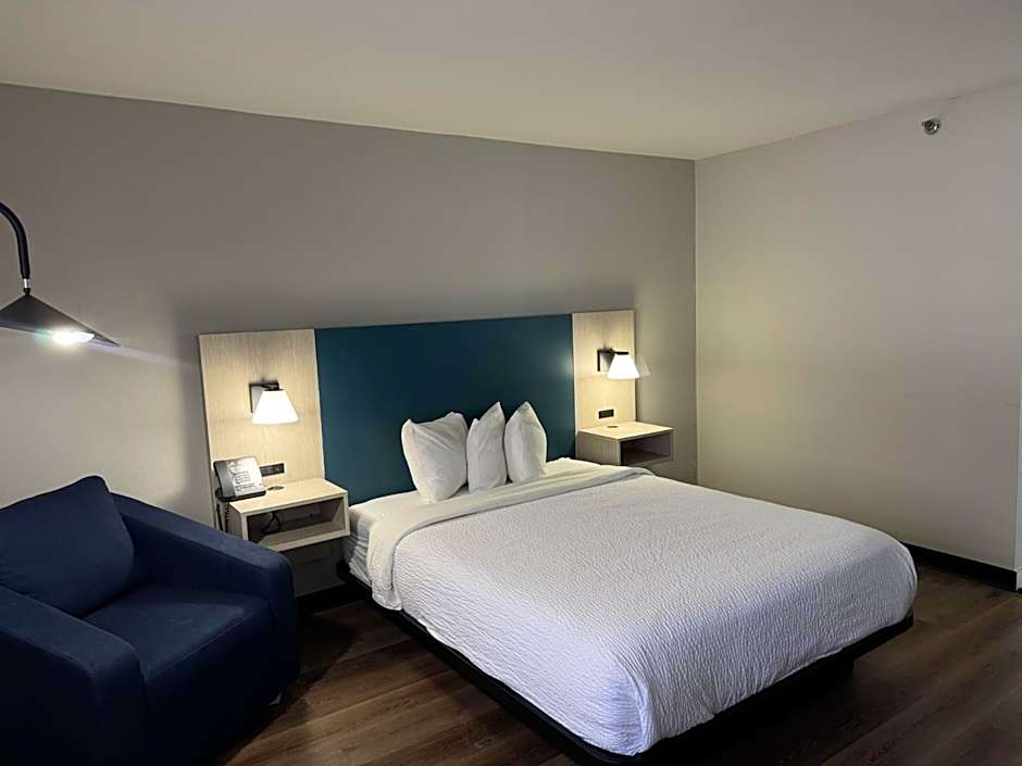La Quinta Inn & Suites by Wyndham Auburn Worcester