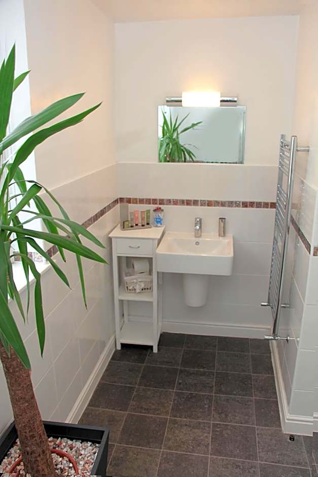 St John's Lodge Guest House incl off-site leisure club