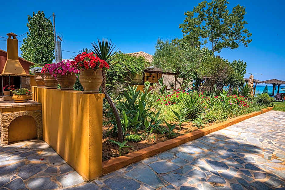 Zarkadis Beach Apartments