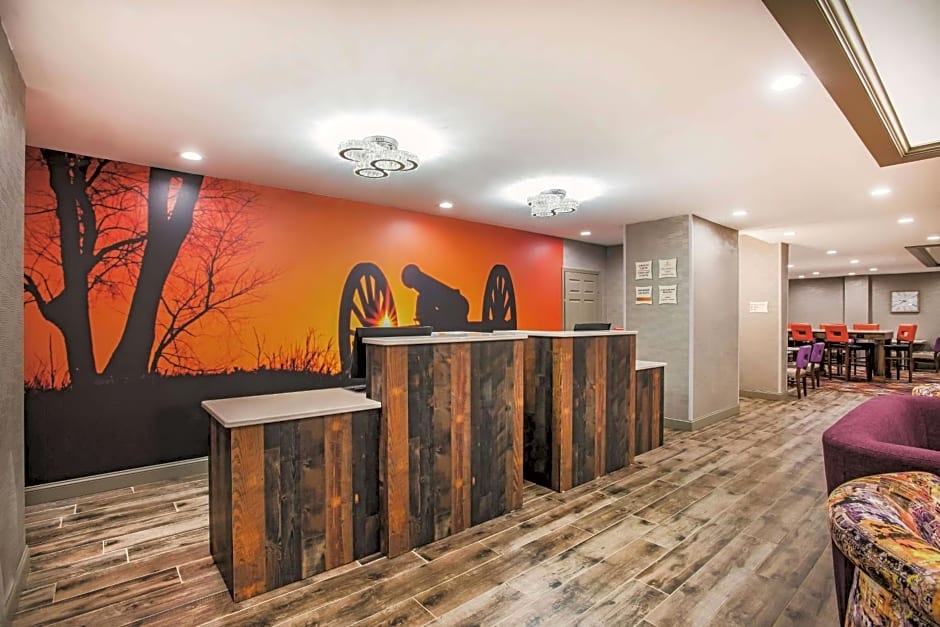 La Quinta Inn & Suites by Wyndham Chambersburg