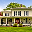 Monroe Manor Inn