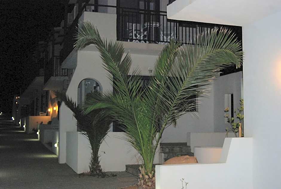 Okirroi Villas and Apts